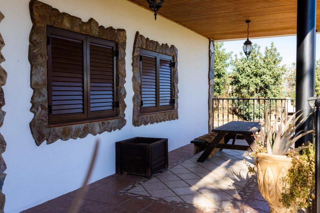 Chalets en perfecto estado para vivir, muy amplio, mejor ver.