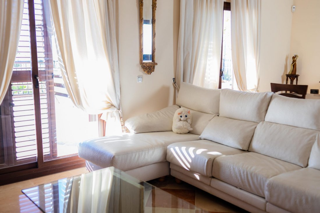 Chalets en perfecto estado para vivir, muy amplio, mejor ver.
